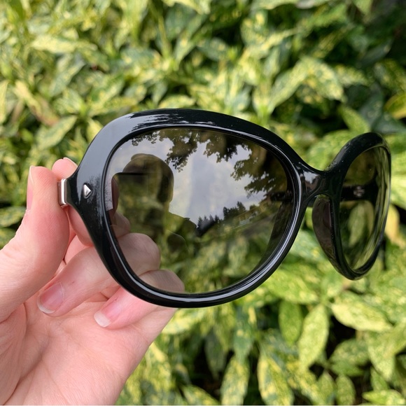 Prada Black SPR 09O Logo Sunglasses | NO CASE | Designer Eyewear Made in Italy - Picture 5 of 9